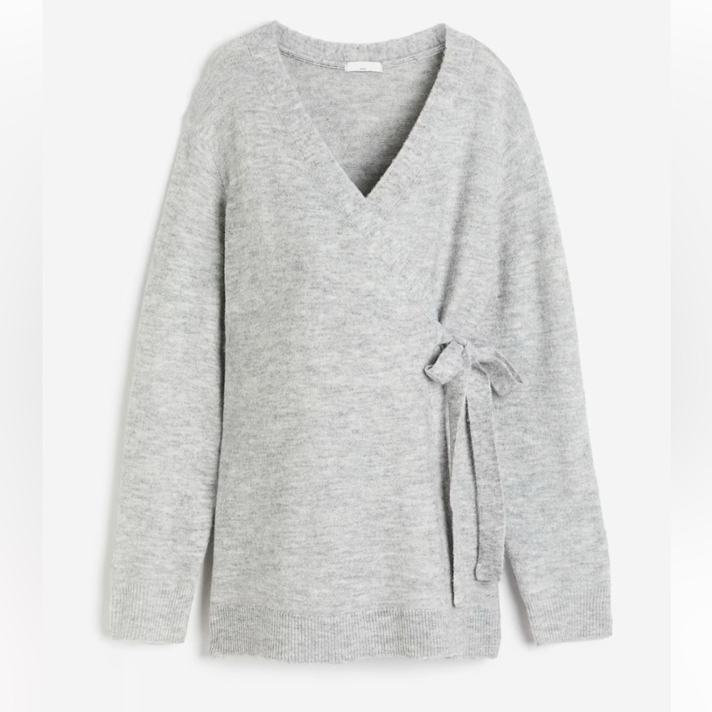 Near perfect H&M maternity wrap front cardigan size Small